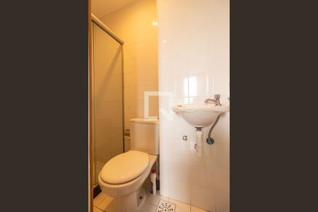 Apartamento à venda com 94m², 3 quartos e 1 vaga Apartamento à venda com 94m², 3 quartos e 1 vagaBanheiro da Suíte 2