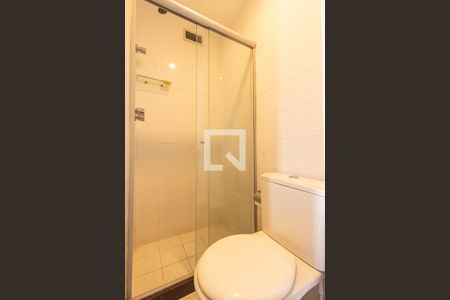 Apartamento à venda com 94m², 3 quartos e 1 vaga Apartamento à venda com 94m², 3 quartos e 1 vagaBanheiro da Suíte 2