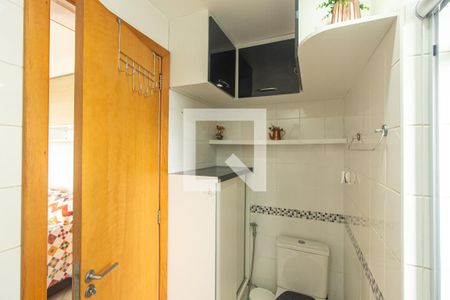 Apartamento à venda com 94m², 3 quartos e 1 vaga Apartamento à venda com 94m², 3 quartos e 1 vagaBanheiro da Suíte 1