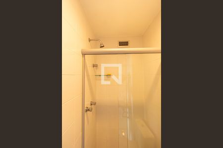 Apartamento à venda com 94m², 3 quartos e 1 vaga Apartamento à venda com 94m², 3 quartos e 1 vagaBanheiro da Suíte 2