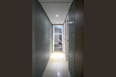 Corredor de apartamento à venda com 2 quartos, 50m² em Jardim Celeste, São Paulo