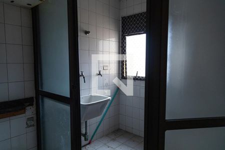 Apartamento à venda com 67m², 3 quartos e 1 vagaÁrea de Serviço