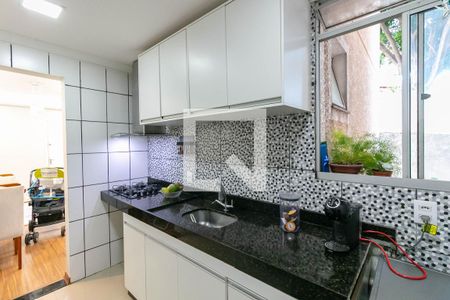 Apartamento à venda com 55m², 2 quartos e 1 vaga Apartamento à venda com 55m², 2 quartos e 1 vagaCozinha e Área de Serviço