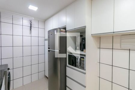Apartamento à venda com 55m², 2 quartos e 1 vaga Apartamento à venda com 55m², 2 quartos e 1 vagaCozinha e Área de Serviço