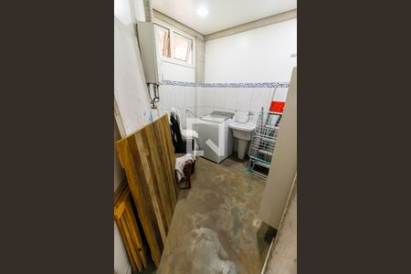 Casa à venda com 210m², 4 quartos e 2 vagasÁrea de Serviço