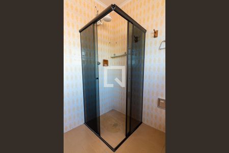 Casa para alugar com 204m², 3 quartos e 2 vagas Casa para alugar com 204m², 3 quartos e 2 vagasBanheiro Social