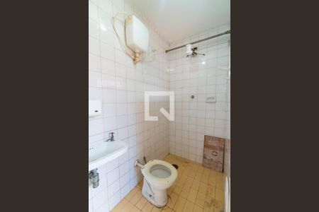 Casa para alugar com 204m², 3 quartos e 2 vagas Casa para alugar com 204m², 3 quartos e 2 vagasBanheiro de Serviço