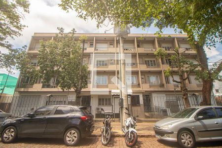Apartamento à venda com 115m², 3 quartos e sem vaga Apartamento à venda com 115m², 3 quartos e sem vagaFachada