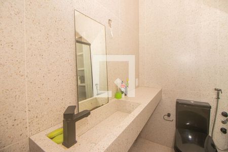 Apartamento à venda com 115m², 3 quartos e sem vaga Apartamento à venda com 115m², 3 quartos e sem vagaBanheiro Social