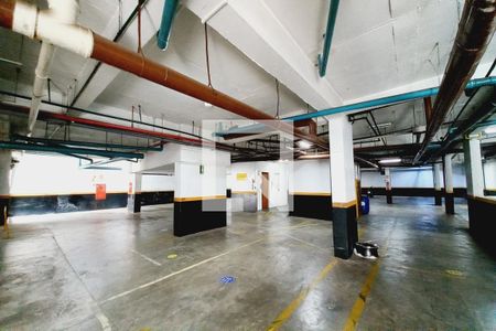 Garagem  de apartamento para alugar com 1 quarto, 50m² em Cambuí, Campinas