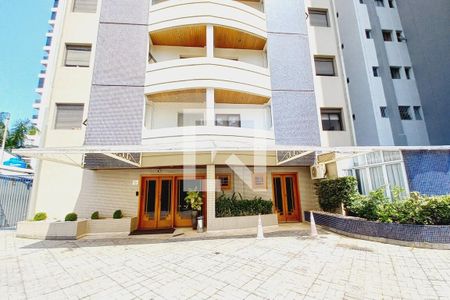 Fachada e portaria de apartamento para alugar com 1 quarto, 50m² em Cambuí, Campinas