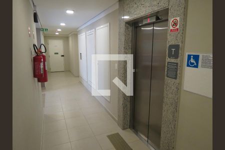 Apartamento à venda com 32m², 2 quartos e sem vagaElevador