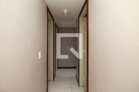 Corredor de apartamento à venda com 3 quartos, 150m² em Vila Isabel, Rio de Janeiro