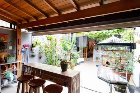 Casa à venda com 200m², 3 quartos e 2 vagasCozinha Gourmet