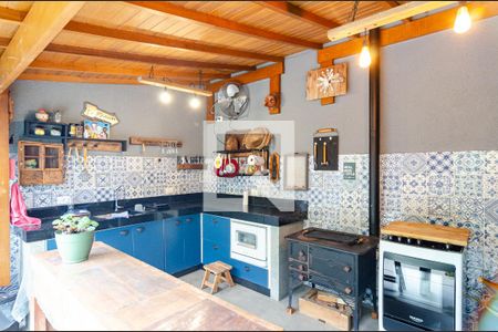 Casa à venda com 200m², 3 quartos e 2 vagasCozinha Gourmet