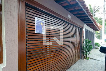 Casa à venda com 200m², 3 quartos e 2 vagasFachada