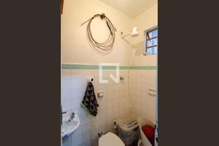 Casa à venda com 200m², 3 quartos e 2 vagasBanheiro de Serviço