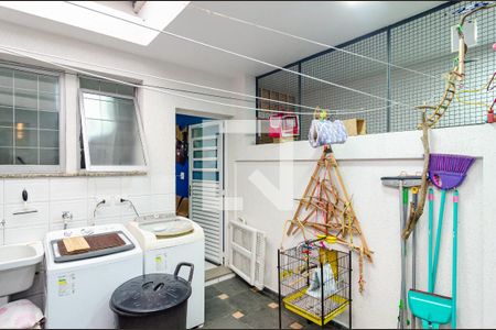 Casa à venda com 200m², 3 quartos e 2 vagasÁrea de Serviço