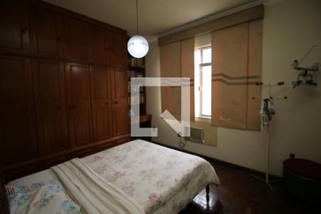 Casa à venda com 329m², 5 quartos e 3 vagasQuarto 3 