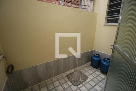 Casa à venda com 329m², 5 quartos e 3 vagasÁrea de Serviço interna - piso 1