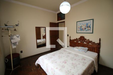 Casa à venda com 329m², 5 quartos e 3 vagasQuarto 3 