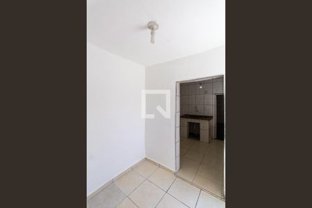 Casa para alugar com 40m², 1 quarto e sem vaga Casa para alugar com 40m², 1 quarto e sem vagaEntrada