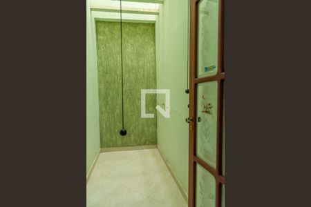 Casa para alugar com 500m², 4 quartos e 2 vagasDetalhe Suíte 3-Jardim de Inverno