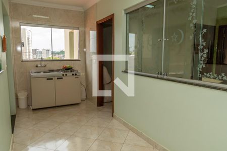 Casa para alugar com 500m², 4 quartos e 2 vagasPiso Superior- Hall com pia,fogão e freezer