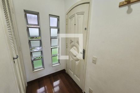 Apartamento à venda com 80m², 2 quartos e 1 vaga Apartamento à venda com 80m², 2 quartos e 1 vagaEntrada