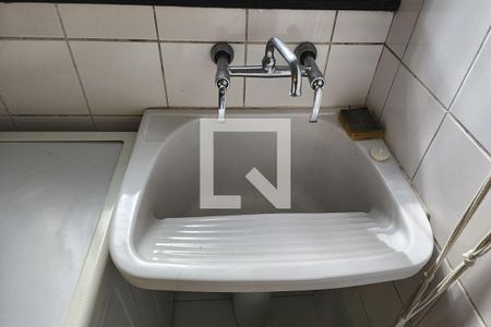 Apartamento à venda com 80m², 2 quartos e 1 vaga Apartamento à venda com 80m², 2 quartos e 1 vagaÁrea de Serviço