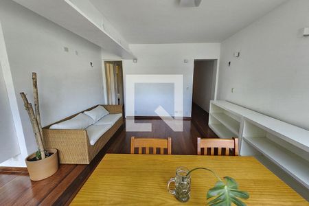 Apartamento à venda com 80m², 2 quartos e 1 vaga Apartamento à venda com 80m², 2 quartos e 1 vagaSala