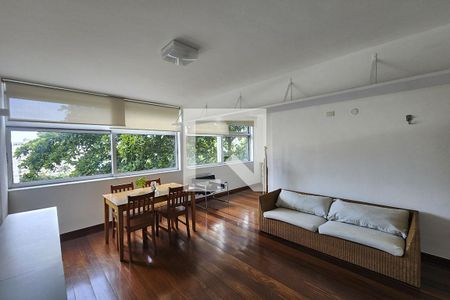 Apartamento à venda com 80m², 2 quartos e 1 vaga Apartamento à venda com 80m², 2 quartos e 1 vagaSala