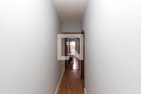 Corredor de casa à venda com 3 quartos, 240m² em Vila Formosa, São Paulo