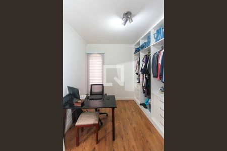 Casa à venda com 240m², 3 quartos e 2 vagasQuarto 03