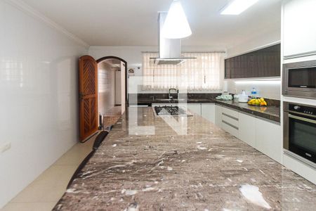 Casa à venda com 240m², 3 quartos e 2 vagasCozinha