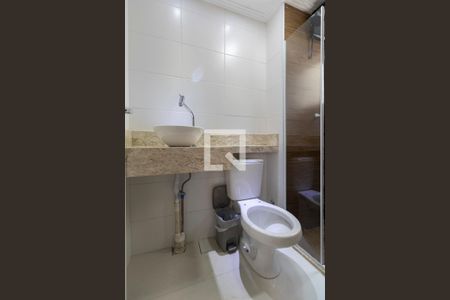 Banheiro de apartamento à venda com 2 quartos, 41m² em Itaquera, São Paulo