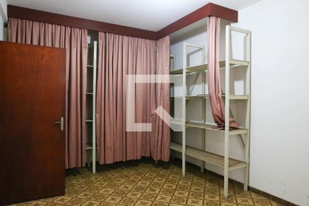 Casa à venda com 399m², 5 quartos e 8 vagasQuarto 3