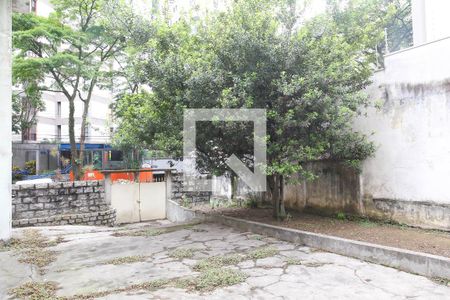 Casa à venda com 399m², 5 quartos e 8 vagasQuintal