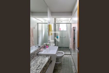 Apartamento à venda com 133m², 2 quartos e 3 vagasBanheiro
