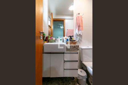 Apartamento à venda com 133m², 2 quartos e 3 vagasSuíte - Banheiro