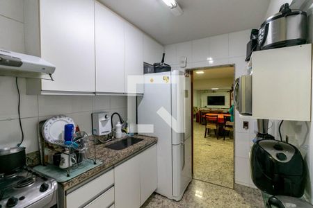 Apartamento à venda com 133m², 2 quartos e 3 vagasCozinha