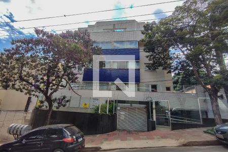 Apartamento à venda com 133m², 2 quartos e 3 vagasFachada
