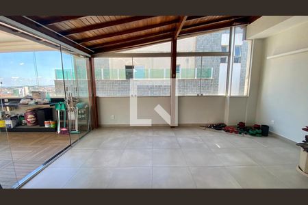 Sala 2 de apartamento à venda com 4 quartos, 190m² em Barroca, Belo Horizonte