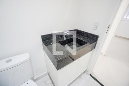 Banheiro social de apartamento à venda com 2 quartos, 51m² em Tatuapé, São Paulo