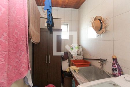 Casa à venda com 148m², 4 quartos e 2 vagas Casa à venda com 148m², 4 quartos e 2 vagasÁrea de Serviço