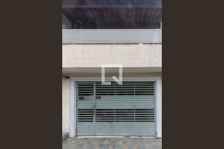 Casa à venda com 148m², 4 quartos e 2 vagas Casa à venda com 148m², 4 quartos e 2 vagasFachada