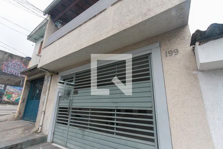 Casa à venda com 148m², 4 quartos e 2 vagas Casa à venda com 148m², 4 quartos e 2 vagasFachada