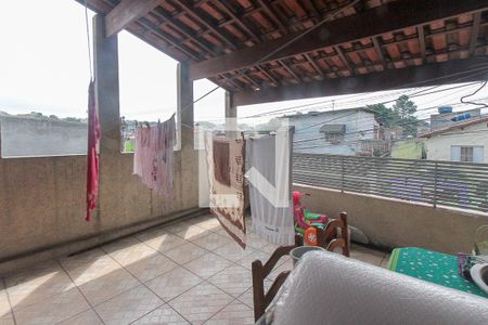 Casa à venda com 148m², 4 quartos e 2 vagas Casa à venda com 148m², 4 quartos e 2 vagasQuintal