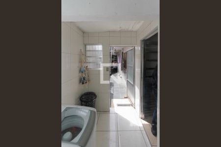 Casa à venda com 148m², 4 quartos e 2 vagas Casa à venda com 148m², 4 quartos e 2 vagasÁrea de Serviço Casa 03