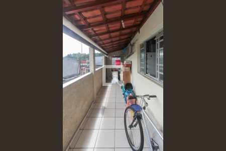 Casa à venda com 148m², 4 quartos e 2 vagas Casa à venda com 148m², 4 quartos e 2 vagasVaranda casa 02